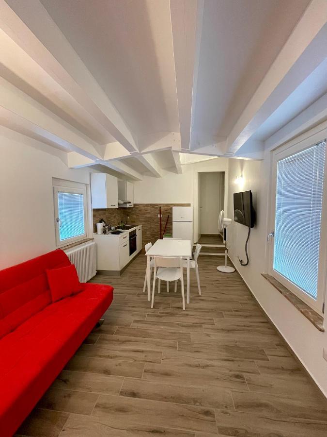 La Corte Residence ฟาบริอาโน ภายนอก รูปภาพ